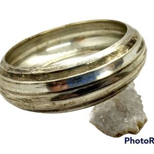 Distressed Antique left behind memories bracelet bangle B0938‎